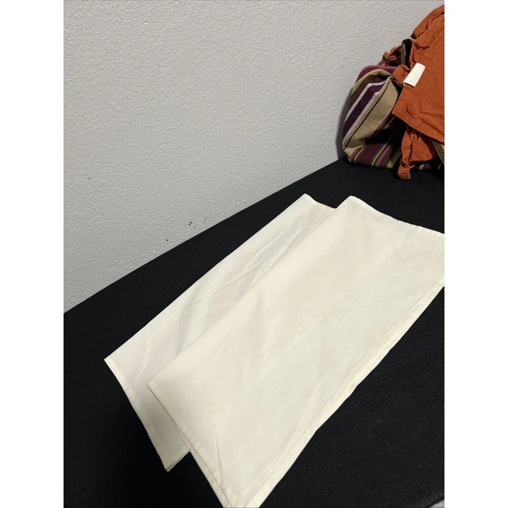 Vintage Large Dinner Napkins, Off White, Linen, Solid Hem 19x19” 4 Total